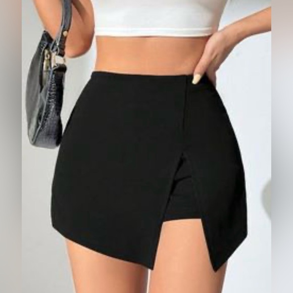 emory park Dresses & Skirts - Clary Front Slit Black Skort